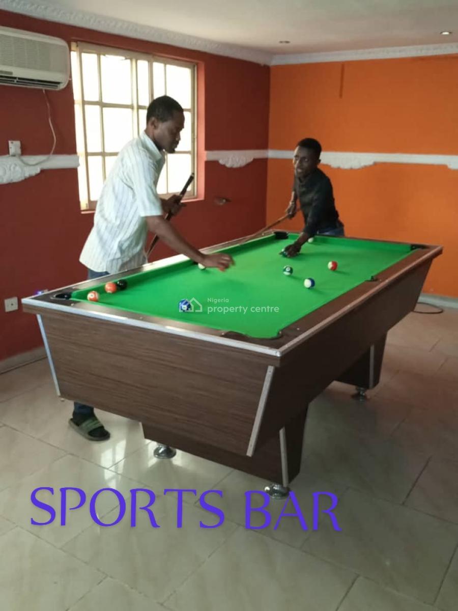 43 Room Functioning Hotel, Along Old Ife Road Alakia, Ibadan, Oyo, Hotel / Guest House for Sale