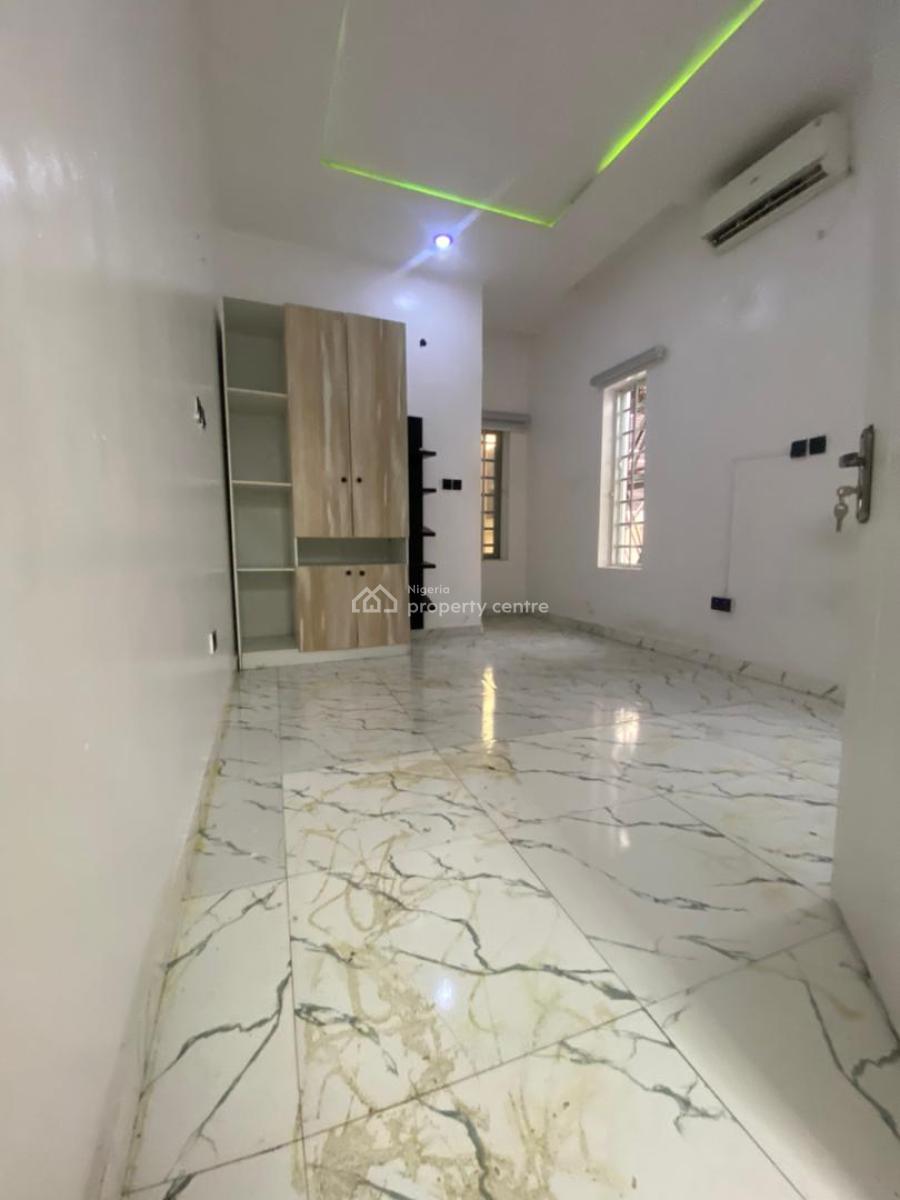 Cozy Nice Miniflat  in a Secured Estate, Chevron, Ikota, Lekki, Lagos, Mini Flat (room and Parlour) for Rent