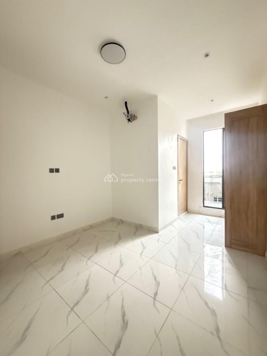 Spacious 2 Bedroom Apartment, New Road, Lekki, Lagos, Self Contain (single Rooms) for Rent
