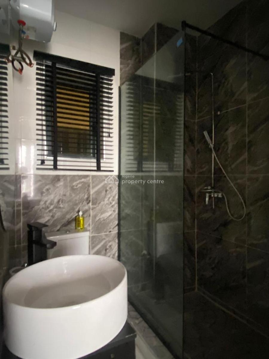 Furnished 2-bedroom Apartment in Lekki Phase 1, Lekki Phase 1, Lekki, Lagos, Flat / Apartment for Rent