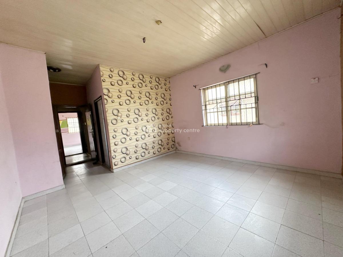 3 Bedroom Apartment, Gra Phase 1, Magodo, Lagos, Flat / Apartment for Rent