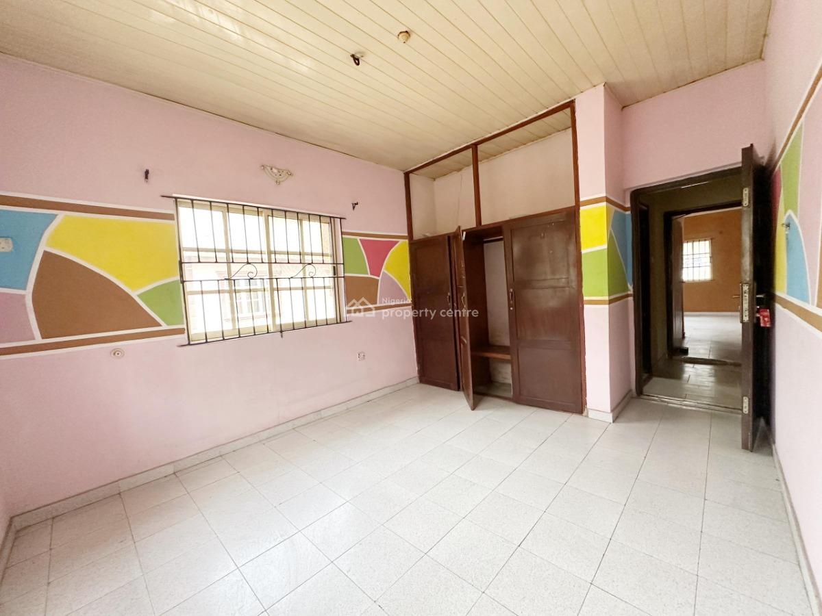 3 Bedroom Apartment, Gra Phase 1, Magodo, Lagos, Flat / Apartment for Rent
