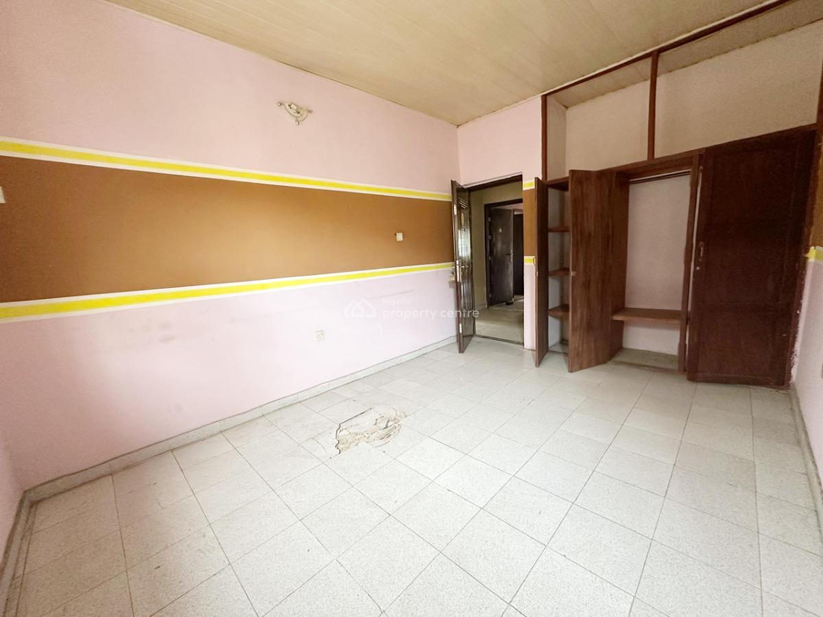 3 Bedroom Apartment, Gra Phase 1, Magodo, Lagos, Flat / Apartment for Rent