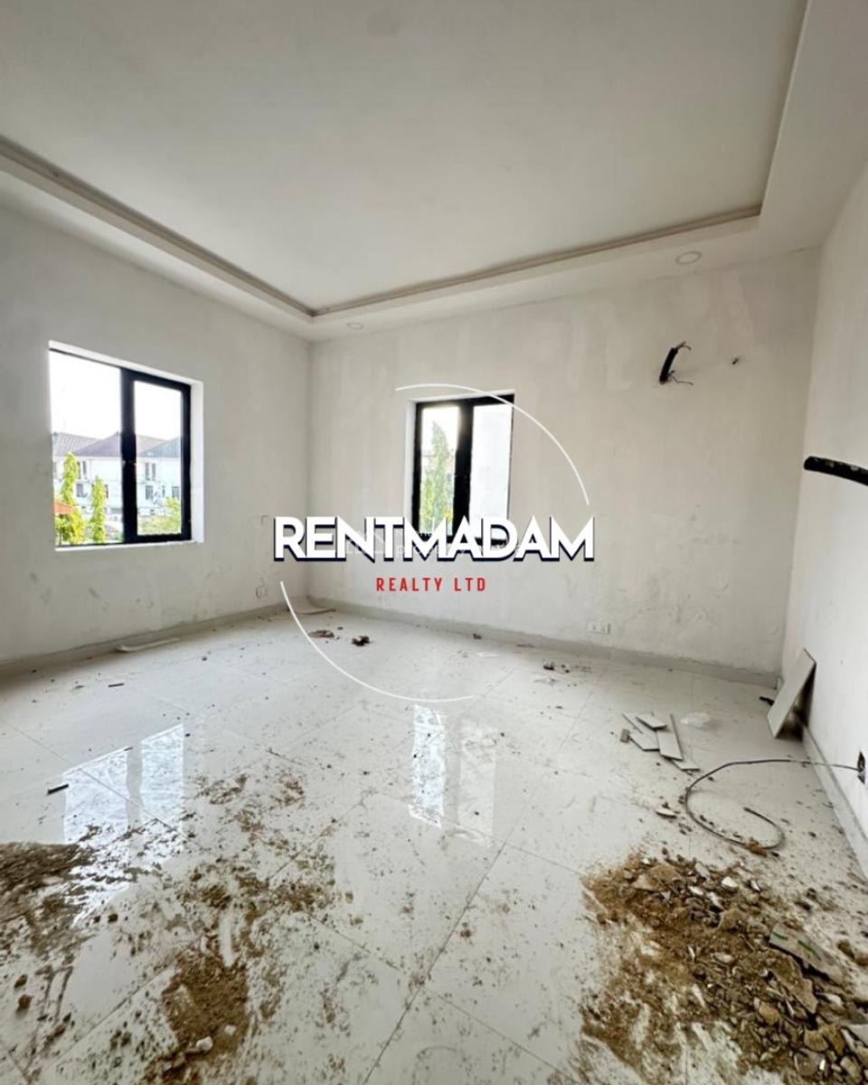 Sophisticated 3 Bedroom Flats with Pool, Lekki Phase 1, Lekki, Lagos, Flat / Apartment for Rent