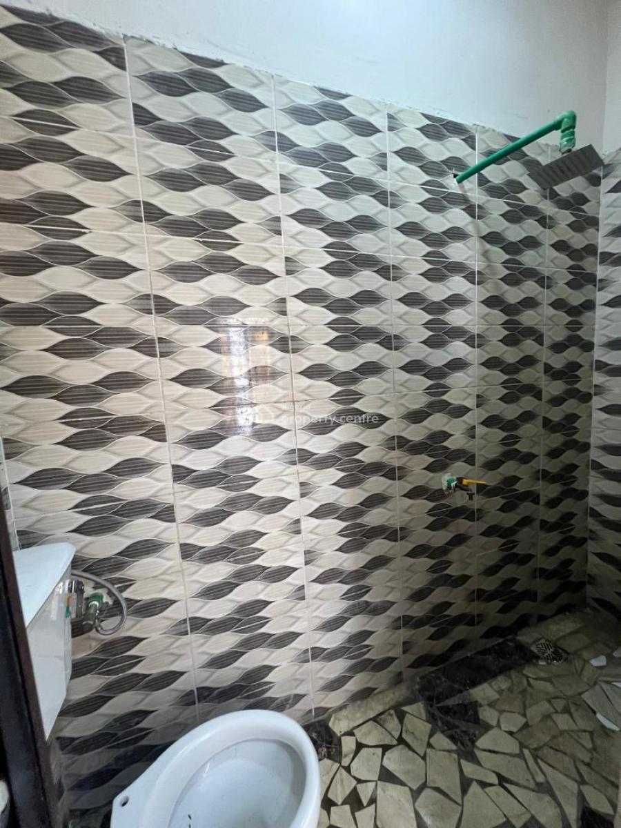 Spacious Bq in an Estate, Estate, Lekki Conservation, Lekki, Lagos, Self Contain (single Rooms) for Rent