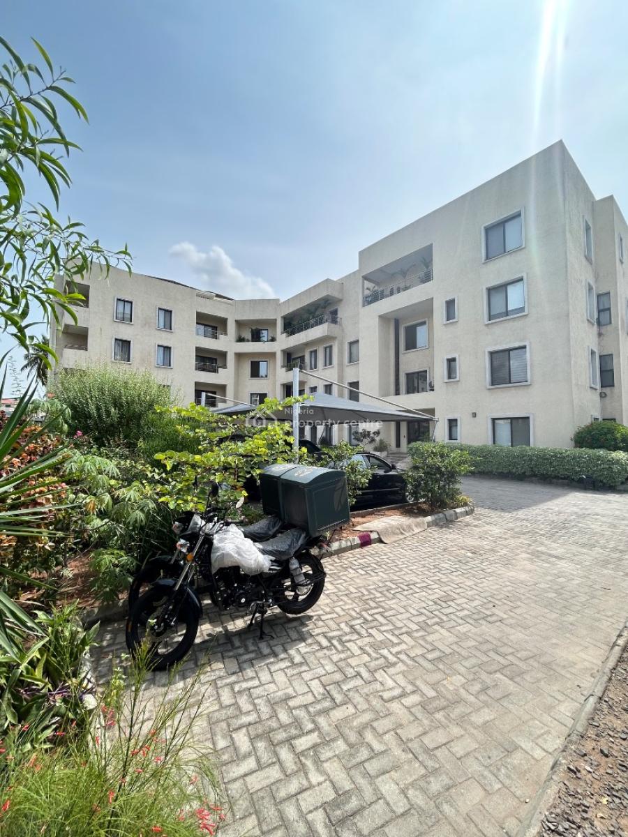 Fully Serviced and Spacious 3 Bedroom Apartment with Bq, Old Ikoyi, Ikoyi, Lagos, Flat / Apartment for Rent