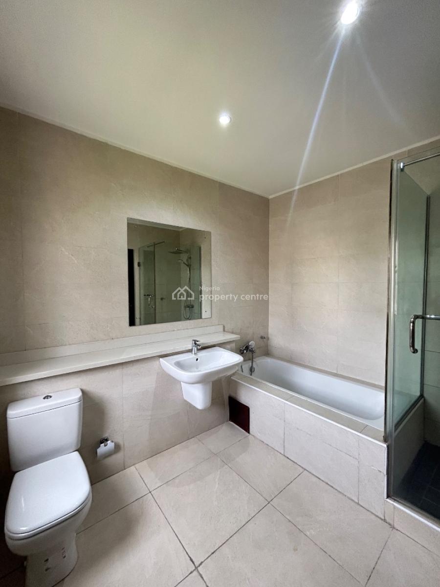 Fully Serviced and Spacious 3 Bedroom Apartment with Bq, Old Ikoyi, Ikoyi, Lagos, Flat / Apartment for Rent