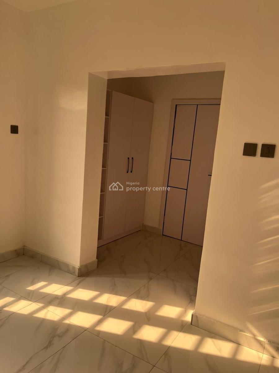 4 Bedroom Duplex, Gra Phase 1, Magodo, Lagos, Semi-detached Duplex for Sale