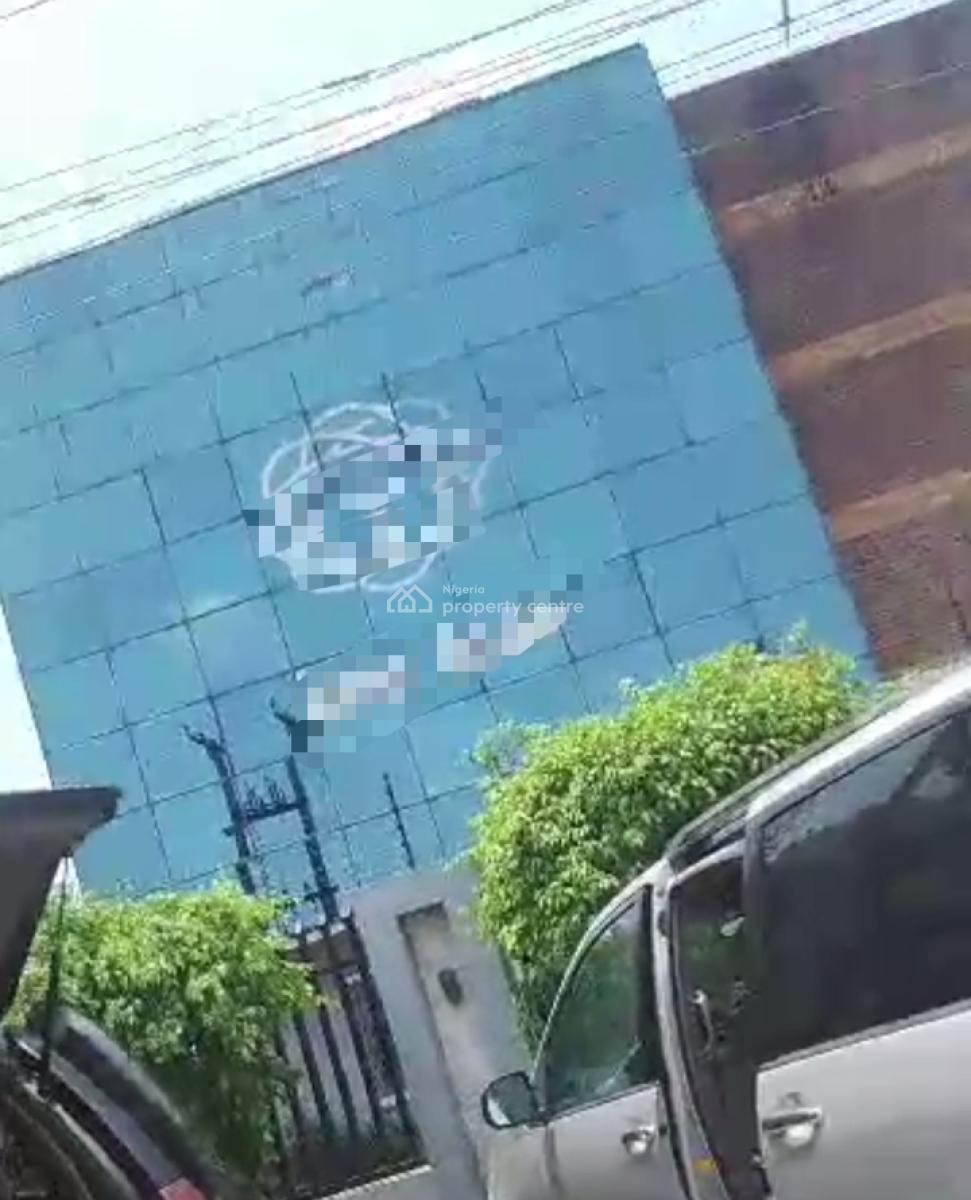 Lease: Vacant 2 Storey Building Available for Commercial Use, Lkorodu Road, Off Jibowu Bustop, Yaba, Lagos, Commercial Property for Rent