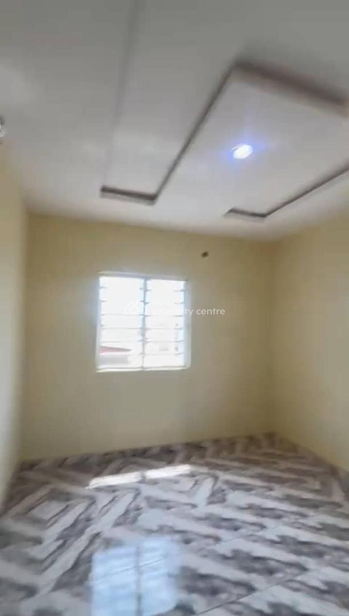 Lovely 2bedroom for, Off Omilani Ijesha, Surulere, Lagos, House for Rent
