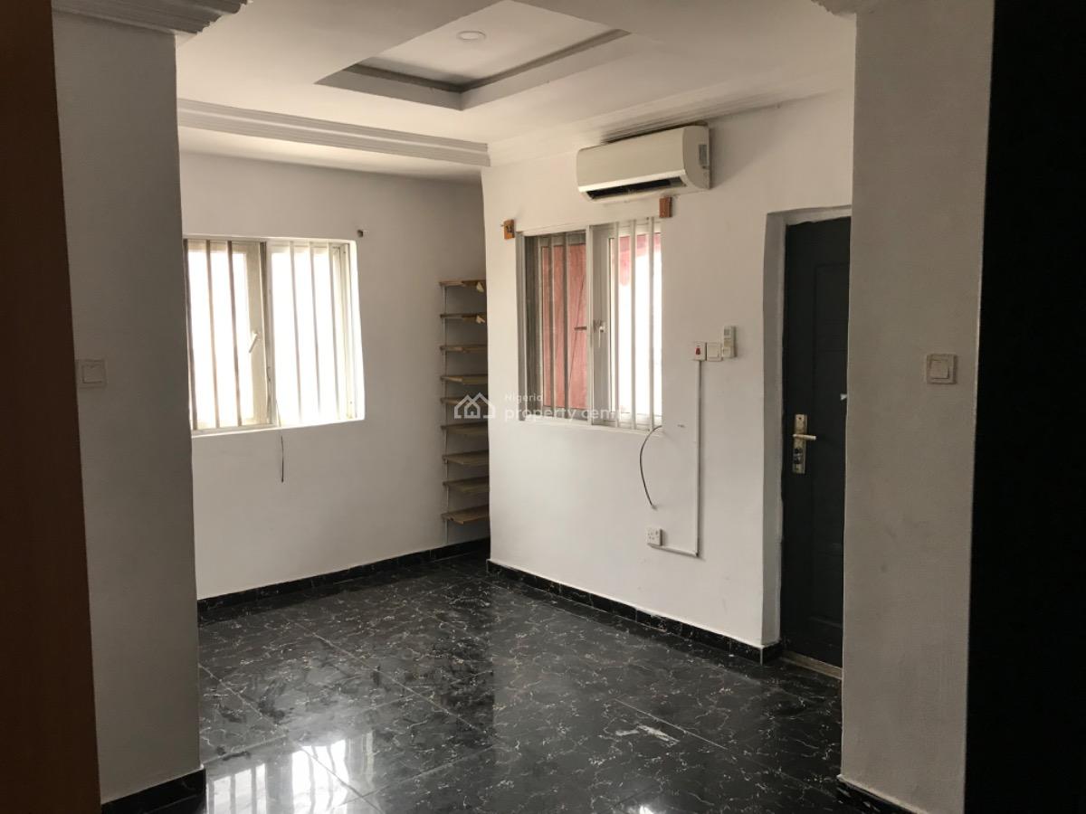 Executive Service Selfcontain with Generator and Aircondition, Emily, Akoka, Yaba, Lagos, Self Contain (single Rooms) for Rent