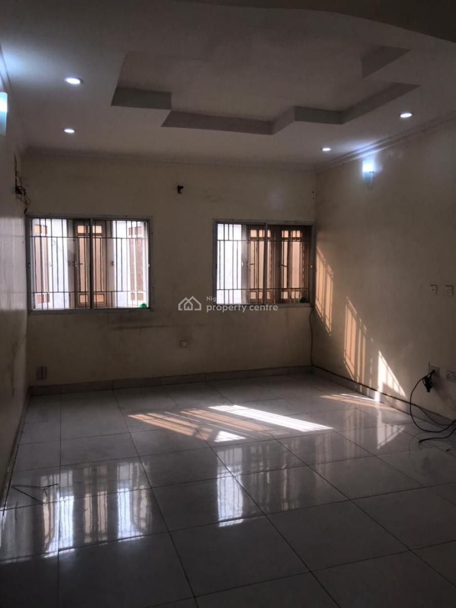 2 Bedroom Apartment, Lekki Phase 1, Lekki, Lagos, Flat / Apartment for Rent
