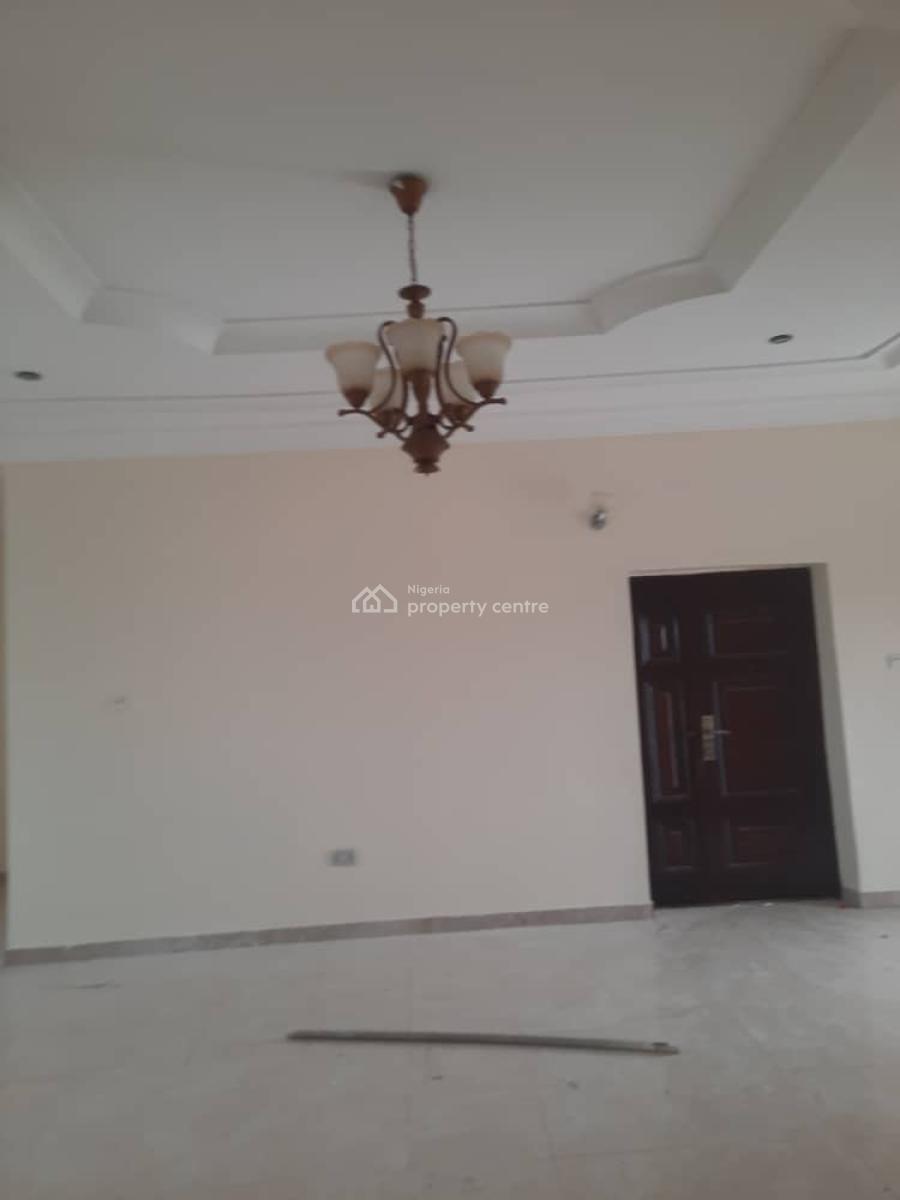 Luxury 3 Bedroom Flat, Gra Phase 1, Magodo, Lagos, Flat / Apartment for Rent