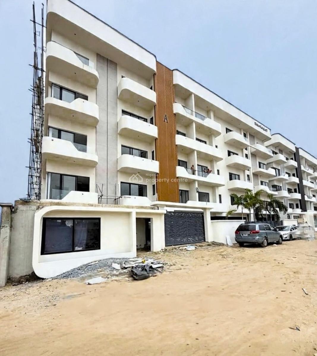 Lovely 2 Bedroom Apartment with Bq, Lekki Phase 1, Lekki Phase 1, Lekki, Lagos, Block of Flats for Sale