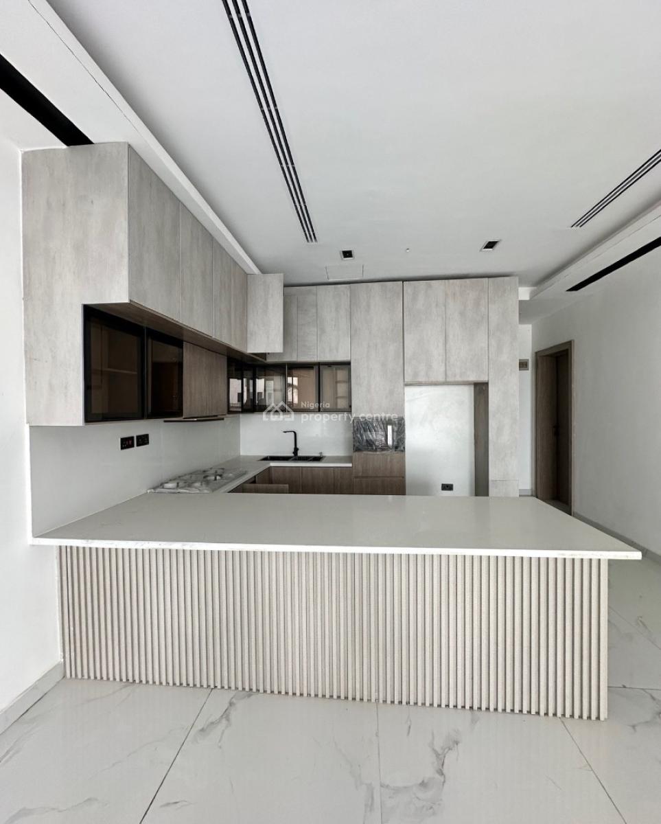 Lovely 2 Bedroom Apartment with Bq, Lekki Phase 1, Lekki Phase 1, Lekki, Lagos, Block of Flats for Sale