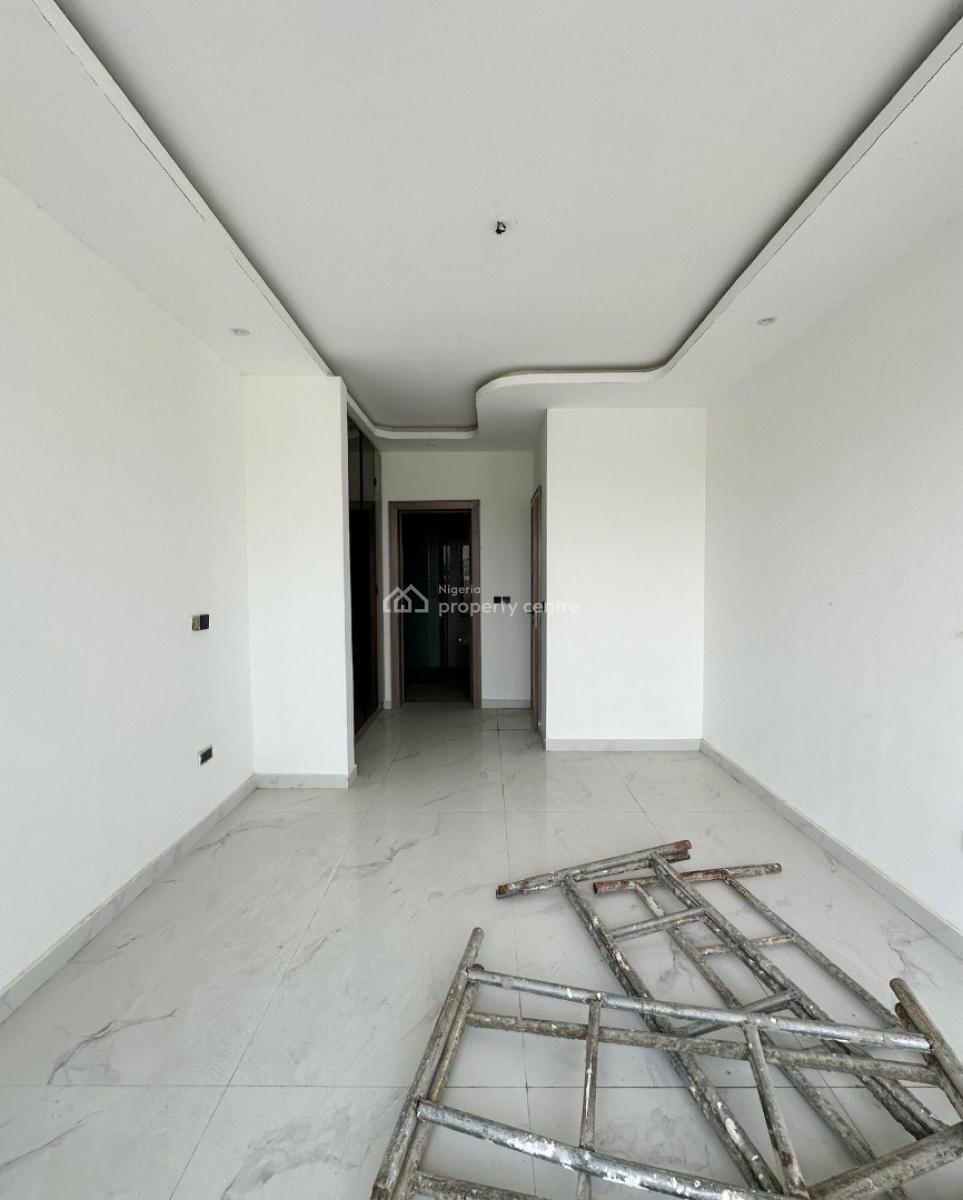 Lovely 2 Bedroom Apartment with Bq, Lekki Phase 1, Lekki Phase 1, Lekki, Lagos, Block of Flats for Sale