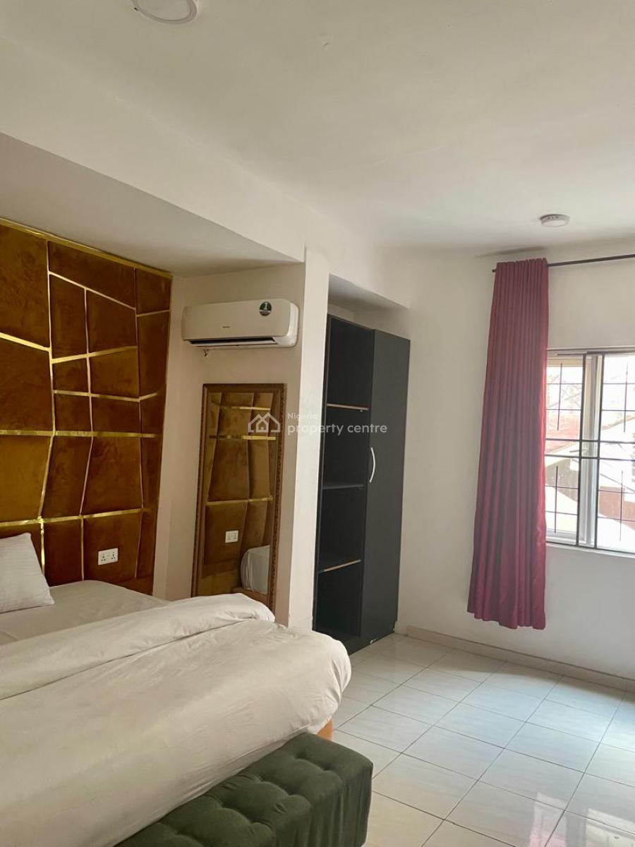 Luxury 2 Bedroom Apartment with Excellent Finishing, Off Admiralty, Lekki Phase 1, Lekki, Lagos, Flat / Apartment for Rent