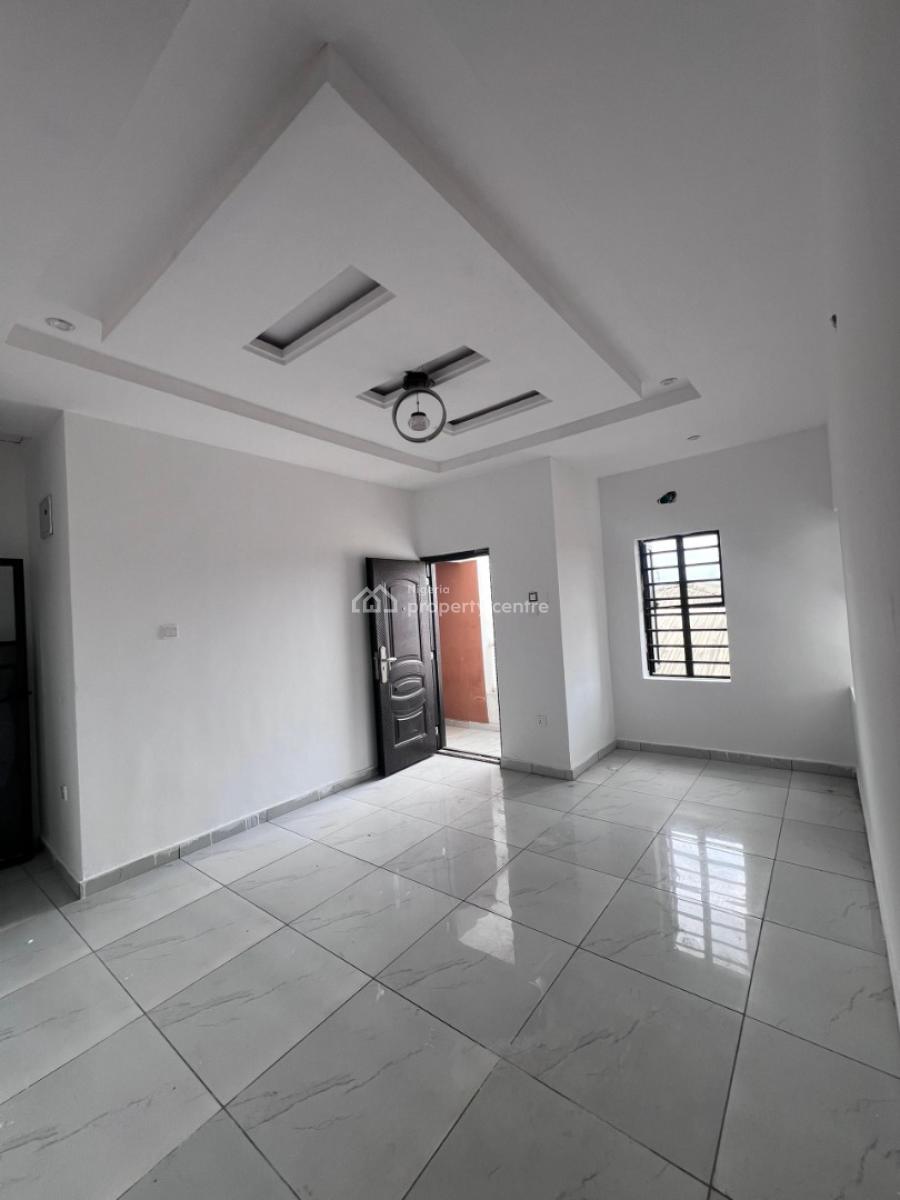 a Well Built Room and Parlor, Before Novare Shoprite Ajah, Lekki Phase 2, Lekki, Lagos, Mini Flat (room and Parlour) for Rent