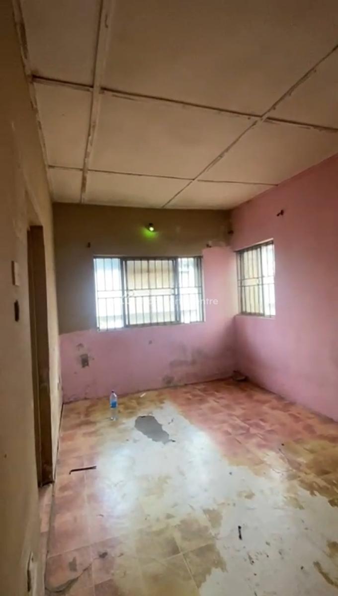 Spacious Miniflat Ground Floor, Sholuyi, Gbagada, Lagos, Flat / Apartment for Rent