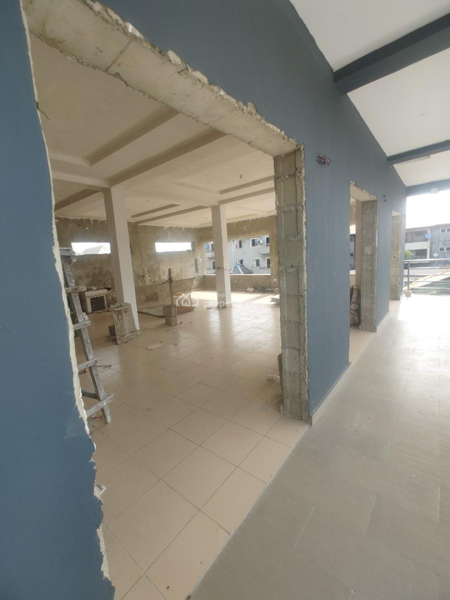Shop Available in a Complex Facing The Express, Sangotedo, Ajah, Lagos, Shop for Rent