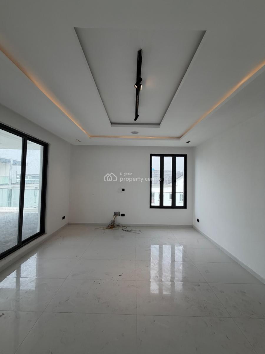 Spacious 5 Bedroom Fully Detached House, Cowrie Creek Estate, Lekki, Lagos, Semi-detached Duplex for Sale