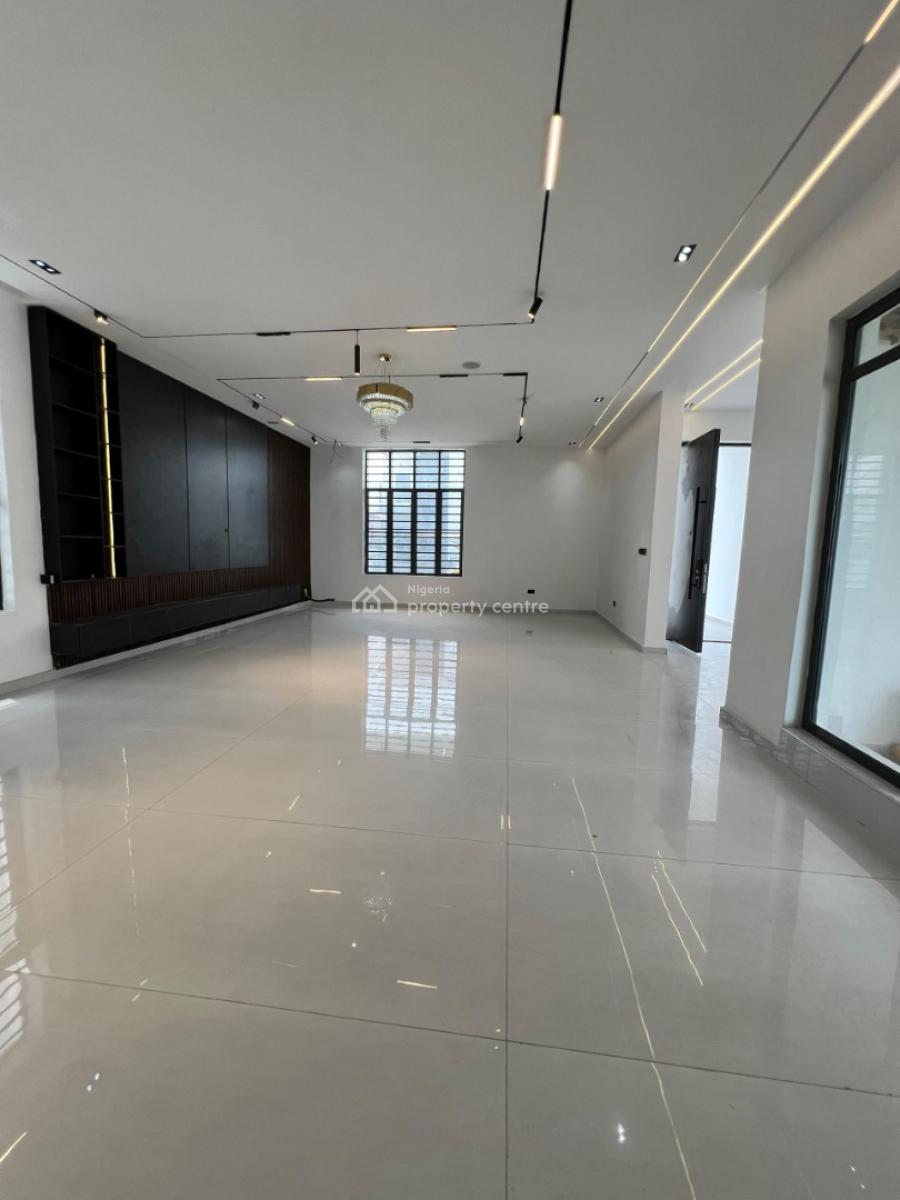 Magnificent 6 Bedroom Detached Duplex with Bq, Swimming Pool,, Location: Chevron, Lekki Phase 1, Lekki, Lagos, Detached Duplex for Sale