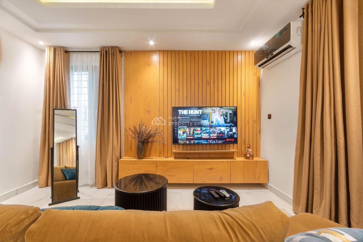Luxury 2 Bedroom Apartment, Thomas Estate, Divine Homes, Ajah, Lagos, Flat / Apartment Short Let