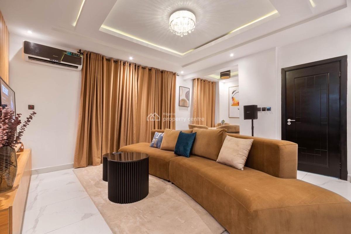Luxury 2 Bedroom Apartment, Thomas Estate, Divine Homes, Ajah, Lagos, Flat / Apartment Short Let