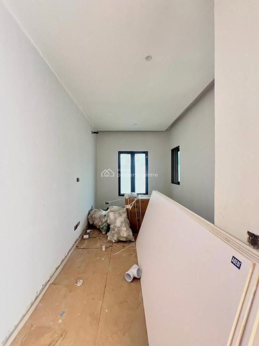 4 Bedroom Semi-detached Duplex with Elevator and 2 Room Bq, Banana Island, Ikoyi, Lagos, Semi-detached Duplex for Sale