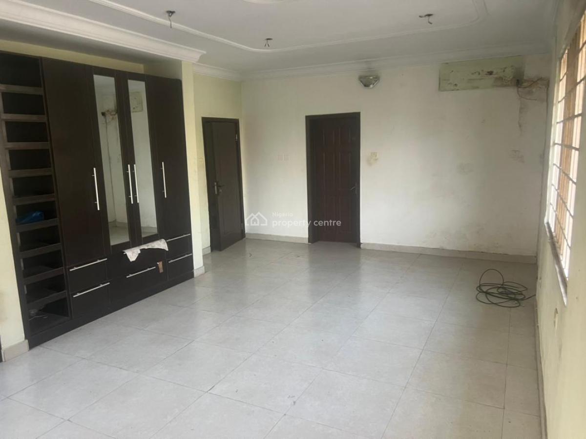 Self Compound 4 Bedroom Semi-detached House with 2 Rooms Bq, Lekki Phase 1, Lekki, Lagos, Semi-detached Duplex for Rent