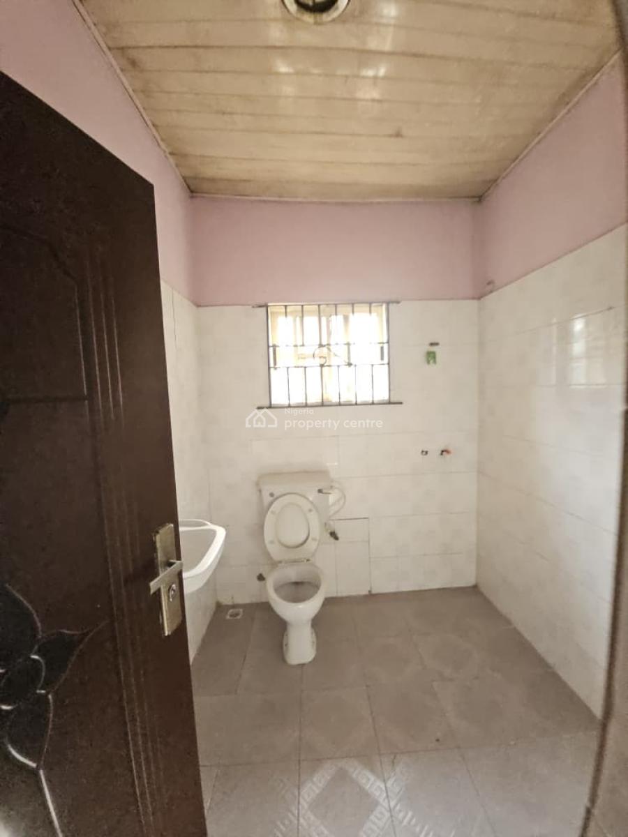 Luxury 3 Bedroom Flat, Gra Phase 1, Magodo, Lagos, Flat / Apartment for Rent