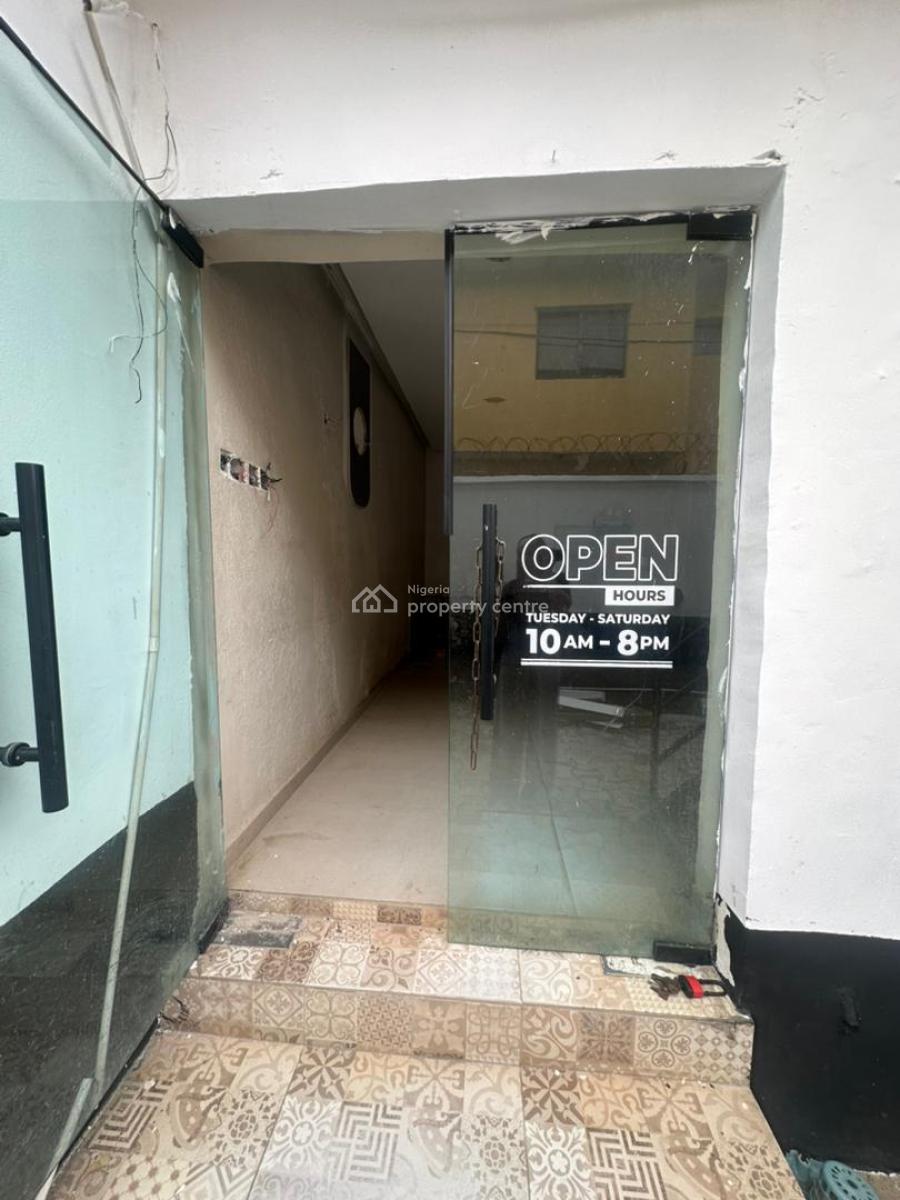 Commercial Space in Lekki Phase 1, Lekki Phase 1, Lekki, Lagos, Commercial Property for Rent