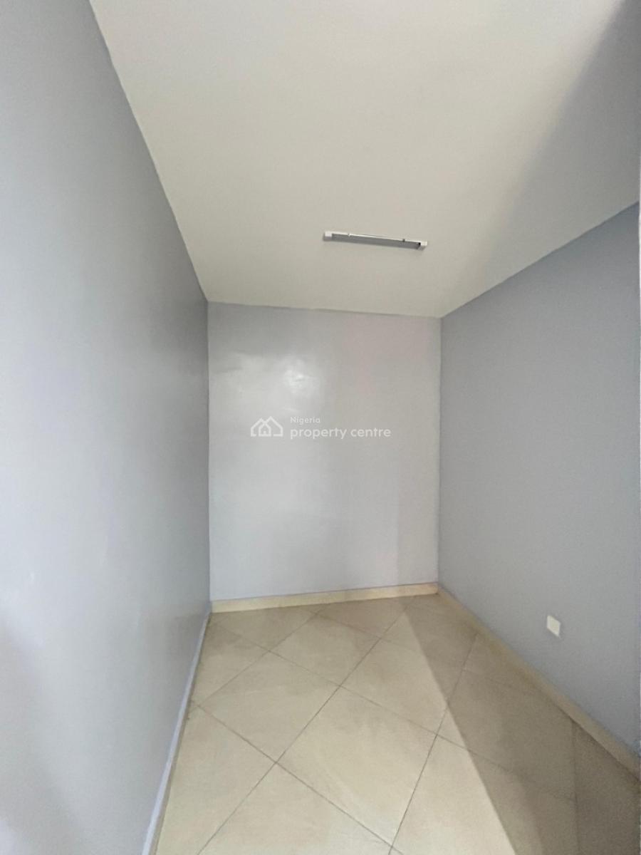 Clean 3bedroom Flat with Bq, Gym and Pool in a Secured Estate, Ikoyi, Lagos, Flat / Apartment for Rent