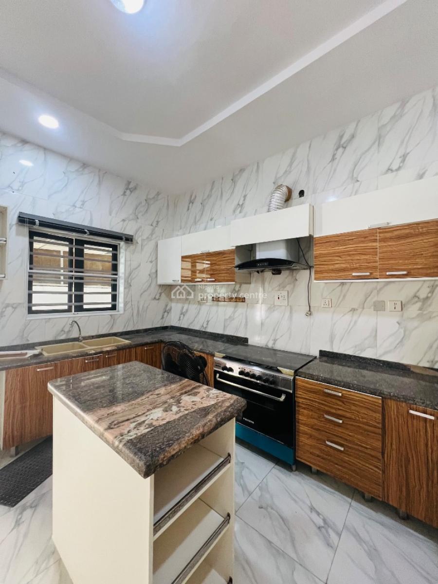 Well Built Self Contain, Chevron Lekki, Lekki, Lagos, Self Contain (single Rooms) for Rent