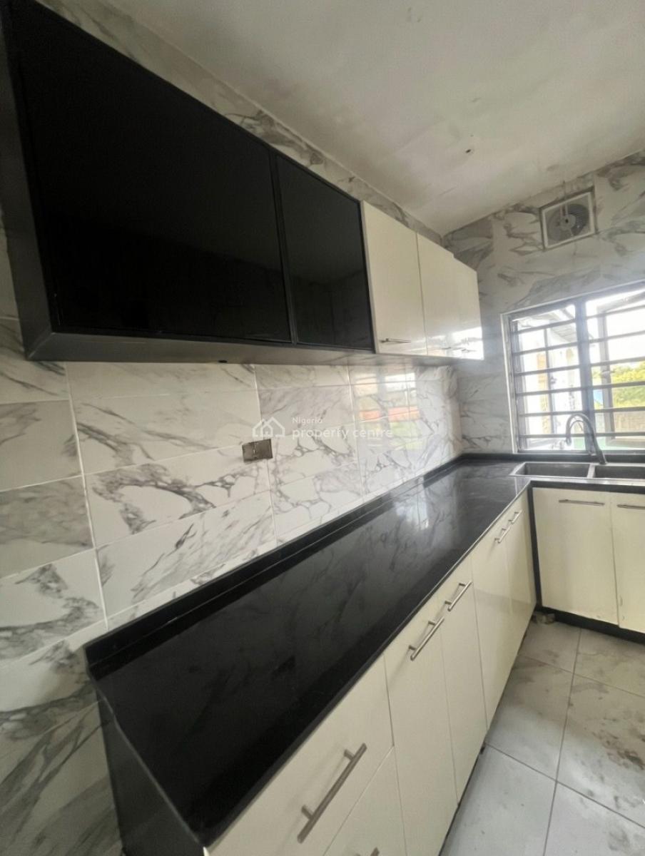 a Standard Mini Flat, Abraham Adesunya, Lekki Phase 2, Lekki, Lagos, Mini Flat (room and Parlour) for Rent