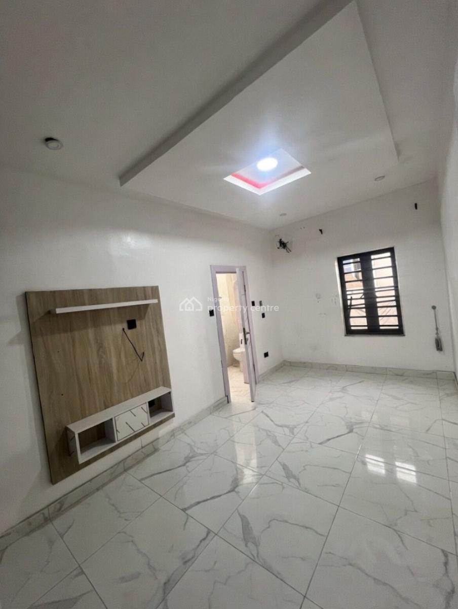 a Standard Mini Flat, Abraham Adesunya, Lekki Phase 2, Lekki, Lagos, Mini Flat (room and Parlour) for Rent