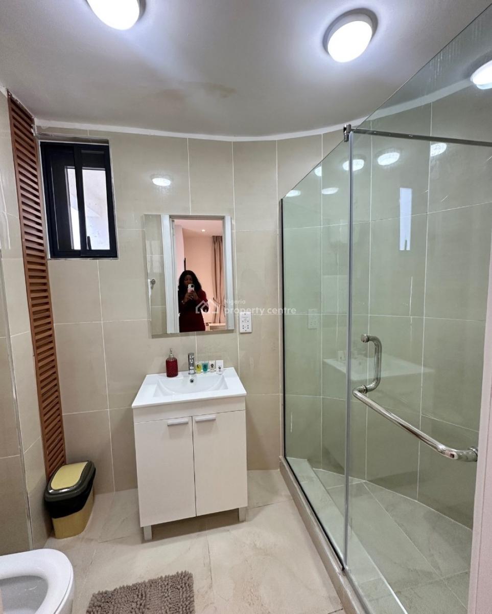 Lovely 3 Bedroom Apartment with Bq, Victoria Island (vi), Lagos, Block of Flats for Sale