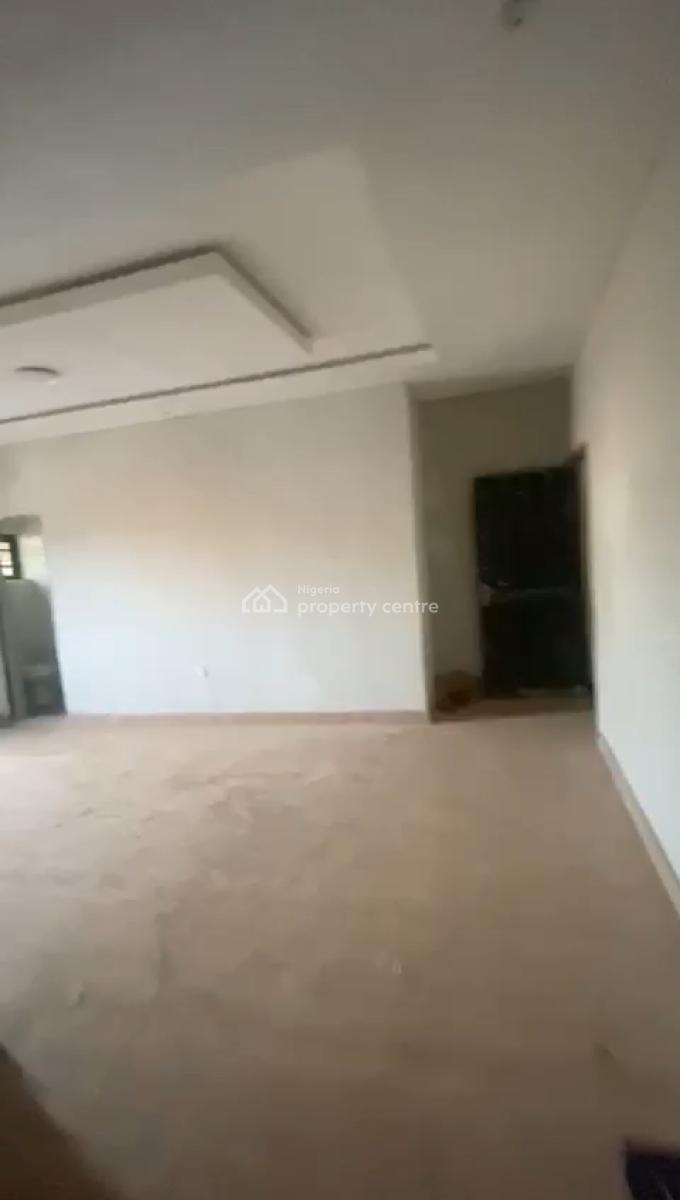 Executive 2 Bedroom Flat, Off Market Street, Shomolu, Lagos, Flat / Apartment for Rent