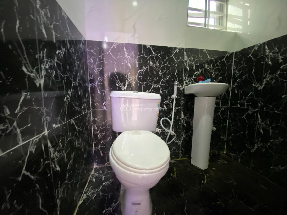 a Modern 3 Bedroom Bungalow, Karinkapo Est, Akala Express, Ibadan, Oyo, Detached Bungalow for Sale