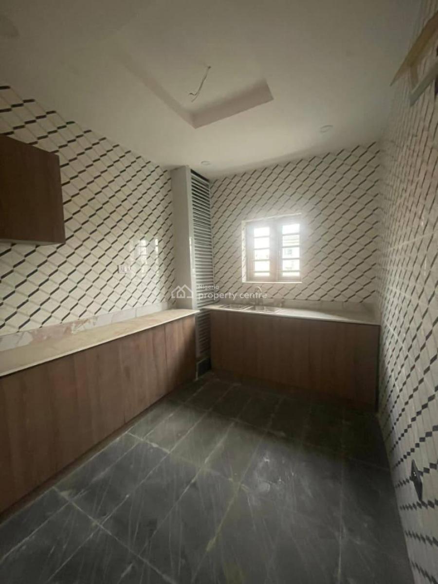 Newly Built 2 Bedroom Apartment, Onike, Yaba, Lagos, Flat / Apartment for Rent