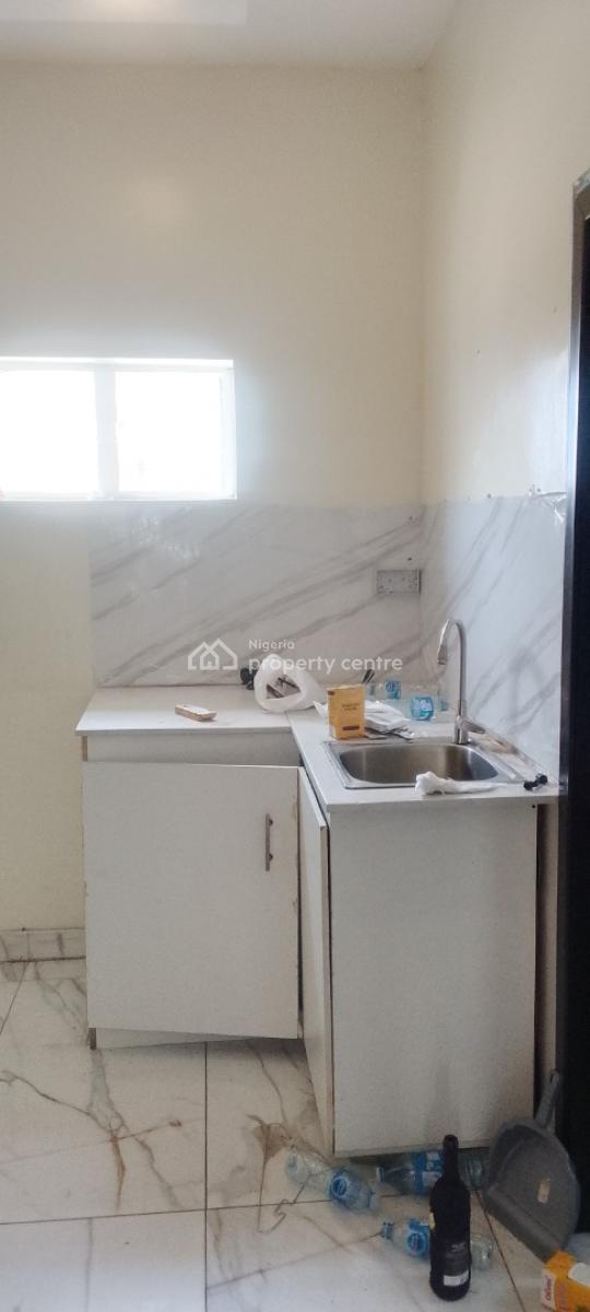 a Spacious Mini Flat, Chevron Drive, Lekki Garden Paradise 3 Estate, Chevron, Lekki, Lagos, Mini Flat (room and Parlour) for Rent