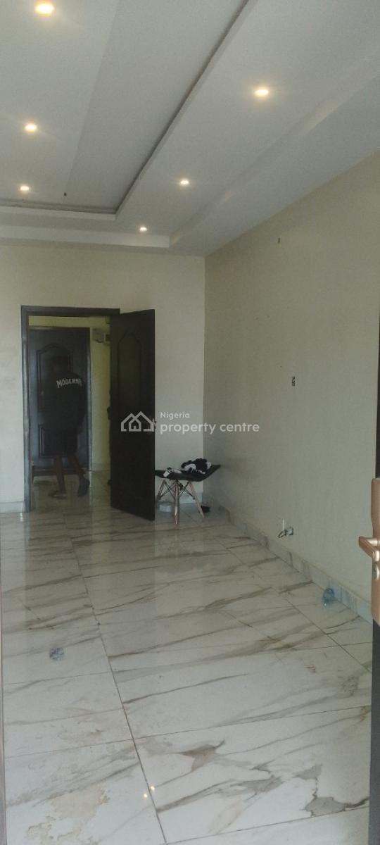 a Spacious Mini Flat, Chevron Drive, Lekki Garden Paradise 3 Estate, Chevron, Lekki, Lagos, Mini Flat (room and Parlour) for Rent