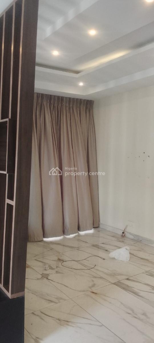 a Spacious Mini Flat, Chevron Drive, Lekki Garden Paradise 3 Estate, Chevron, Lekki, Lagos, Mini Flat (room and Parlour) for Rent