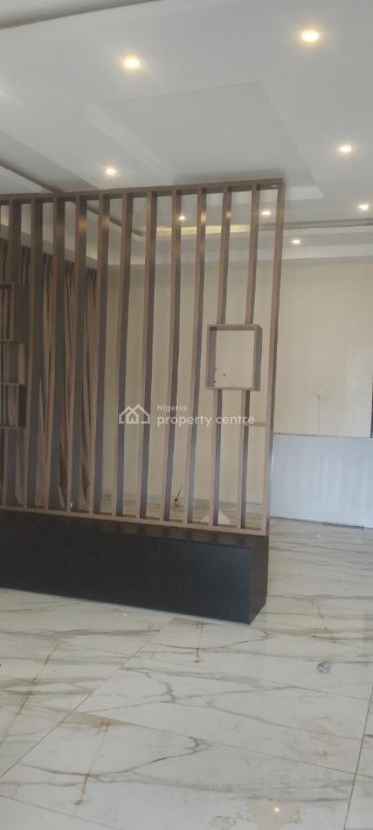 a Spacious Mini Flat, Chevron Drive, Lekki Garden Paradise 3 Estate, Chevron, Lekki, Lagos, Mini Flat (room and Parlour) for Rent