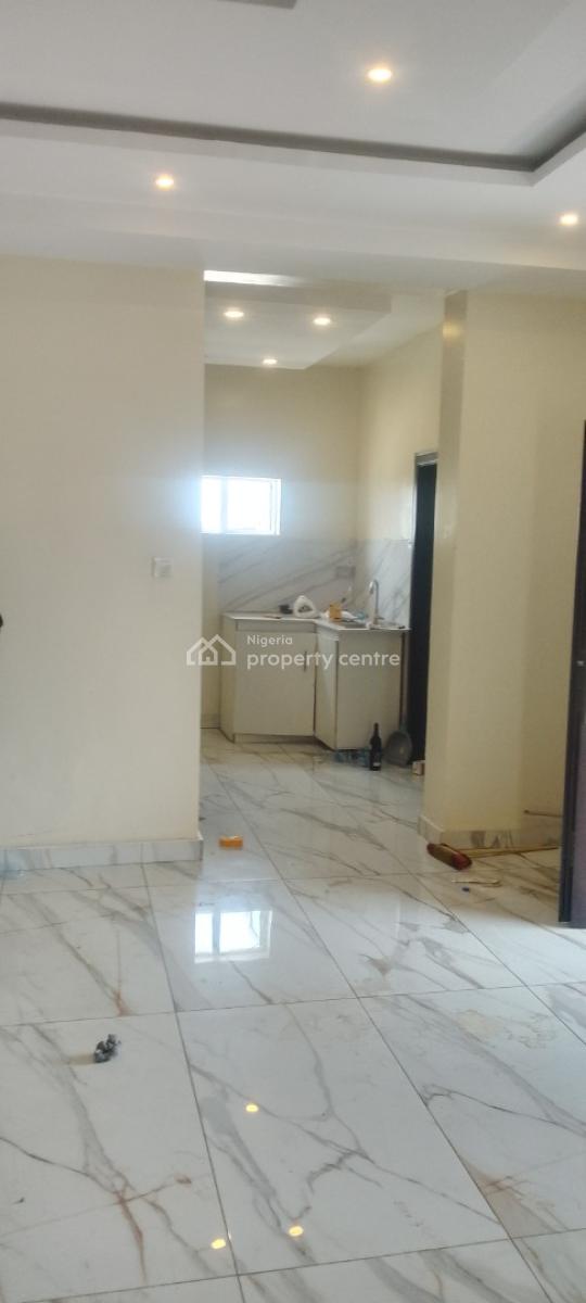 a Spacious Mini Flat, Chevron Drive, Lekki Garden Paradise 3 Estate, Chevron, Lekki, Lagos, Mini Flat (room and Parlour) for Rent