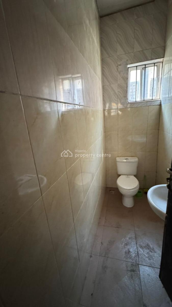 2 Bedroom Flat, Orilemo / Treasure Island Estate, Obafemi Owode, Ogun, Terraced Bungalow for Rent