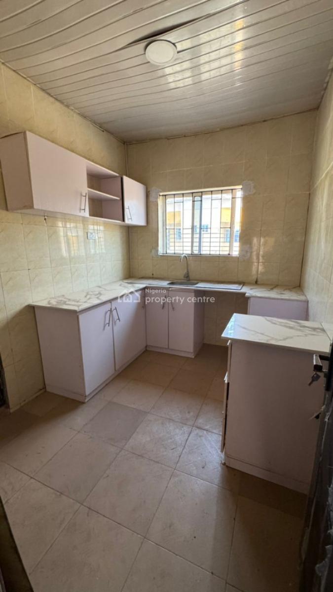2 Bedroom Flat, Orilemo / Treasure Island Estate, Obafemi Owode, Ogun, Terraced Bungalow for Rent