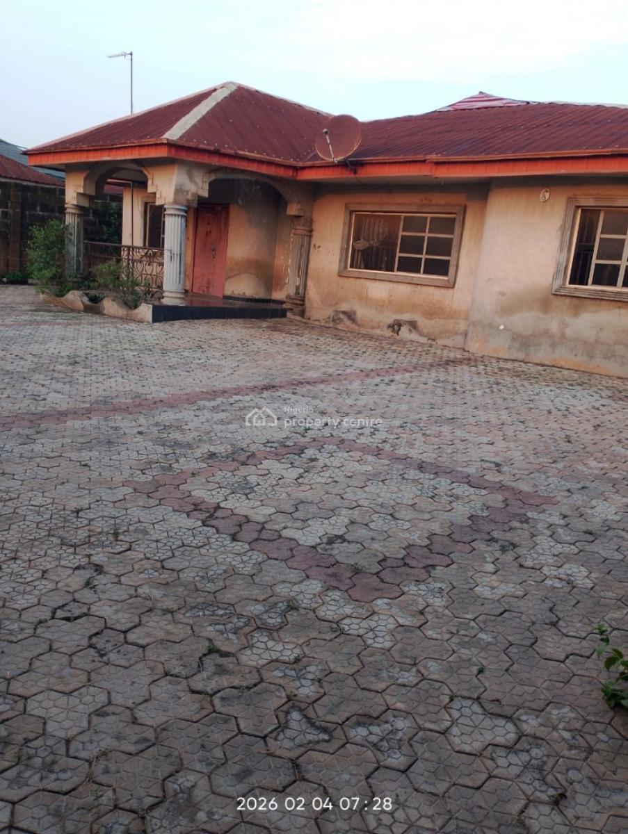 4 Bedroom Bungalow on a Plot of Land, Idi Orogbo, After Yawiri, Akobo, Ibadan, Oyo, Detached Bungalow for Sale