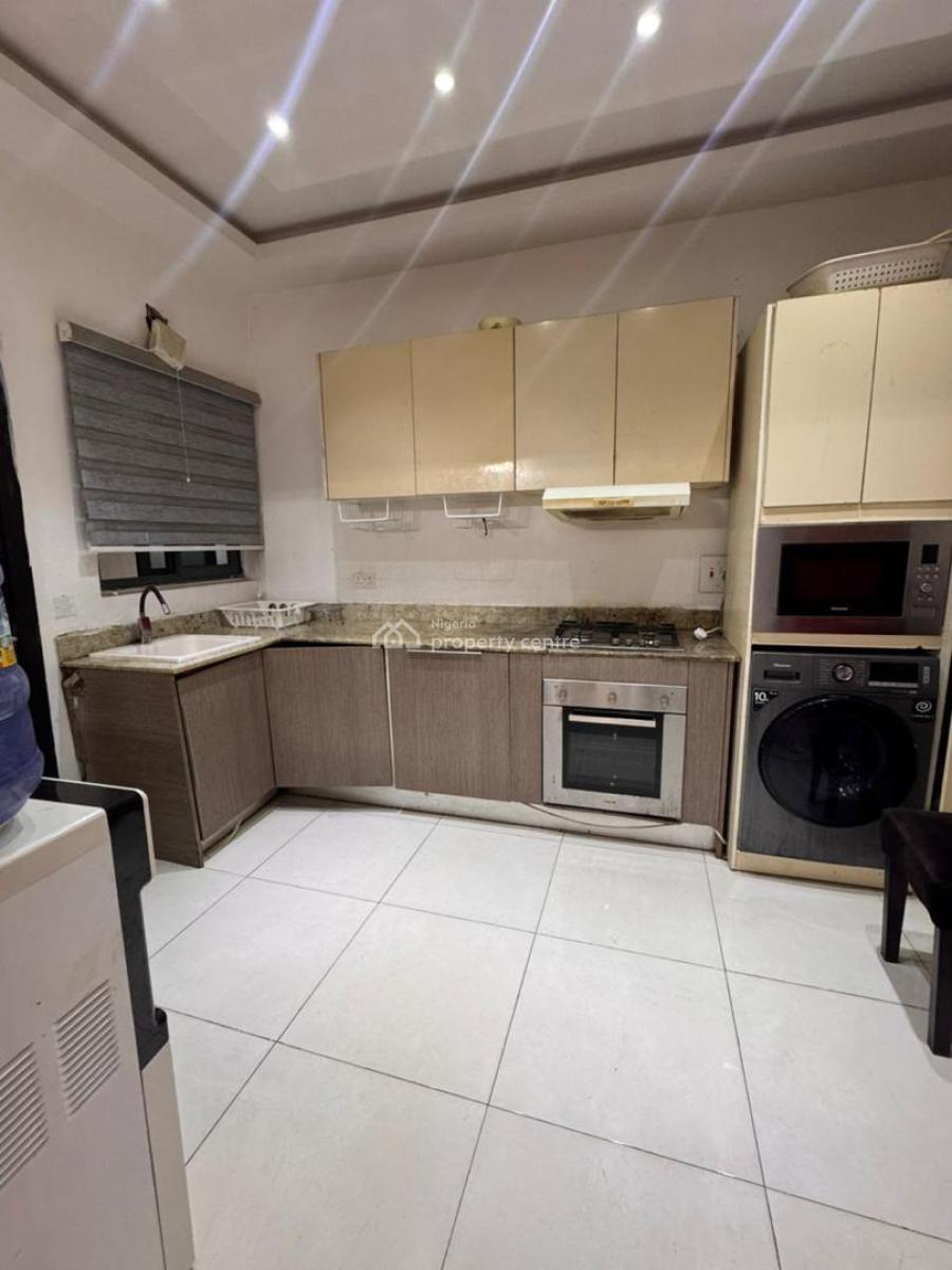 a Luxurious 2 Bedroom Apartment, Orchid, Lekki Phase 2, Lekki, Lagos, Flat / Apartment for Rent