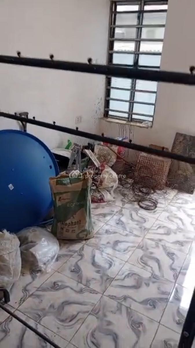 Newly Built Roomself Contained, Gbagada, Lagos, Flat / Apartment for Rent